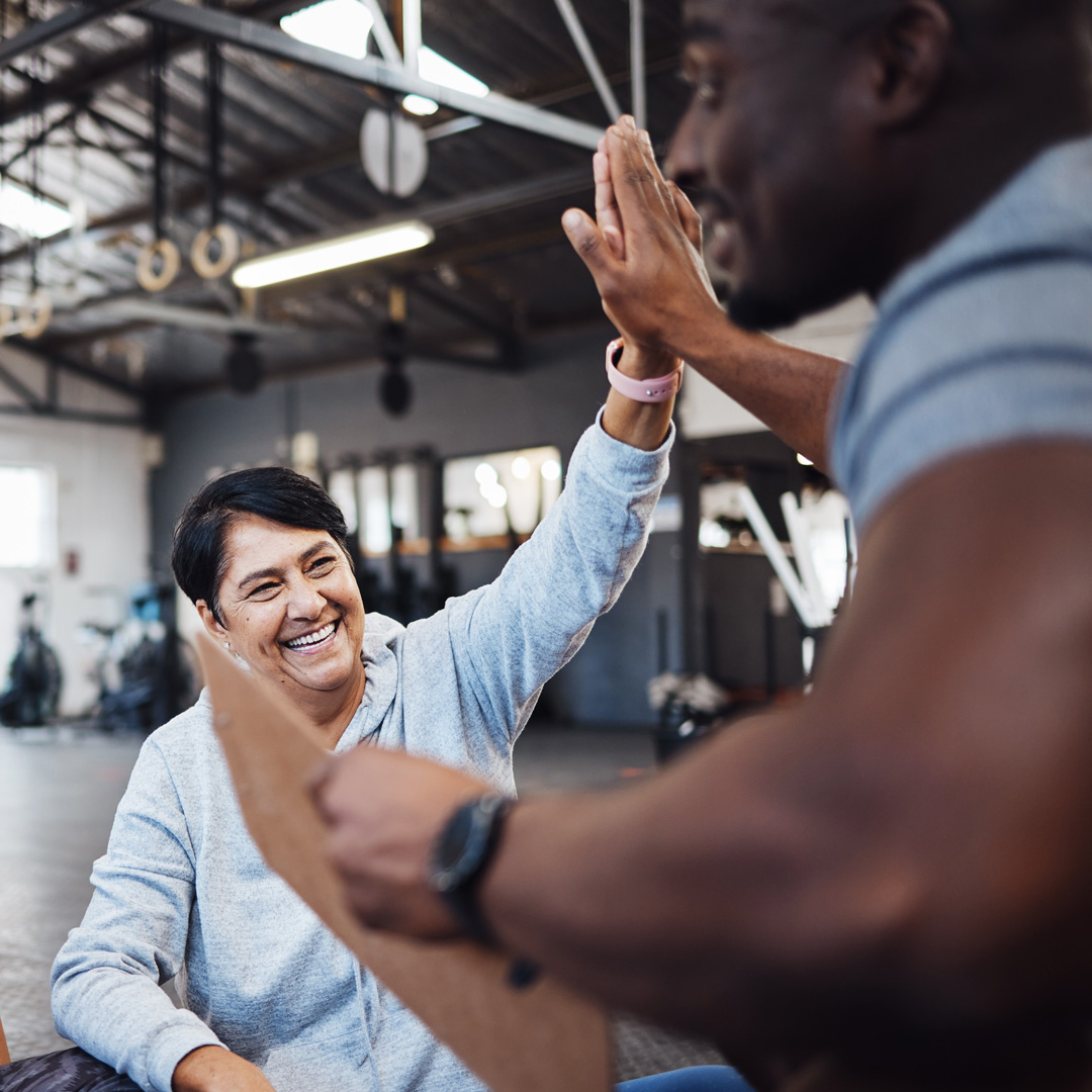 Cours collectif dans une salle de sport